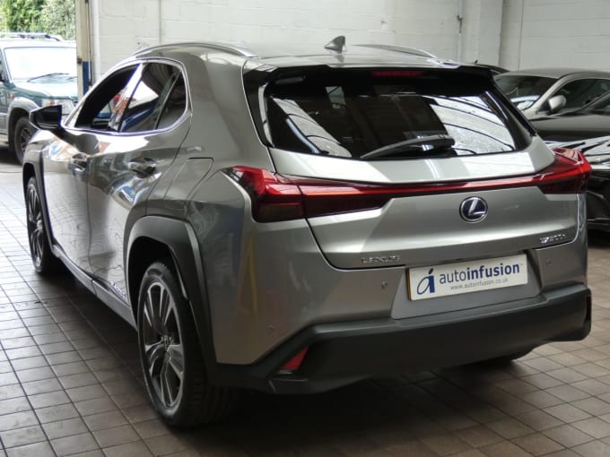 2025 Lexus Ux