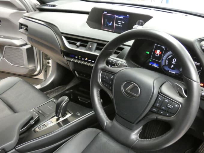 2025 Lexus Ux