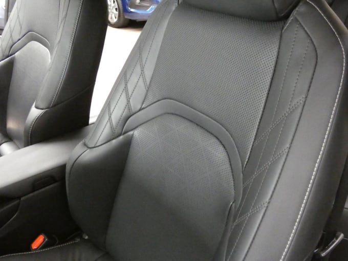 2025 Lexus Ux