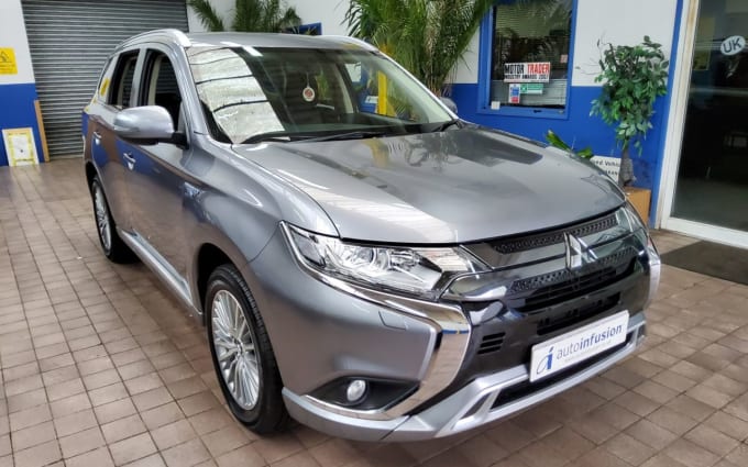 2025 Mitsubishi Outlander