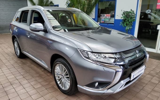 2025 Mitsubishi Outlander
