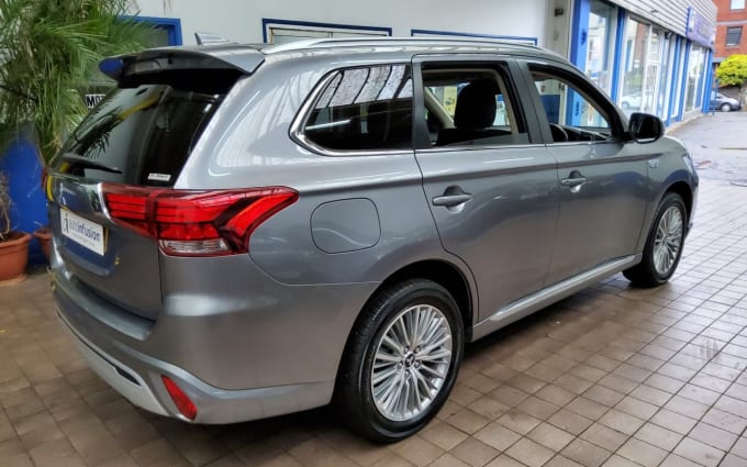 2025 Mitsubishi Outlander