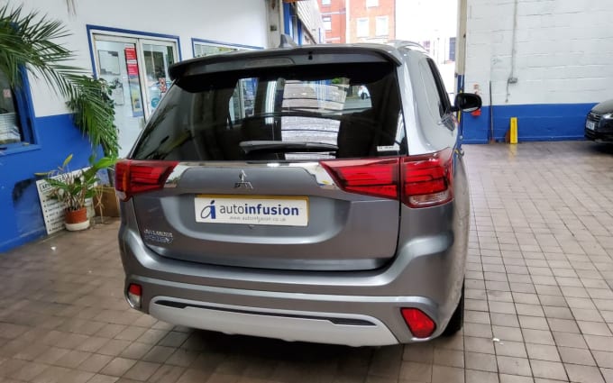 2025 Mitsubishi Outlander