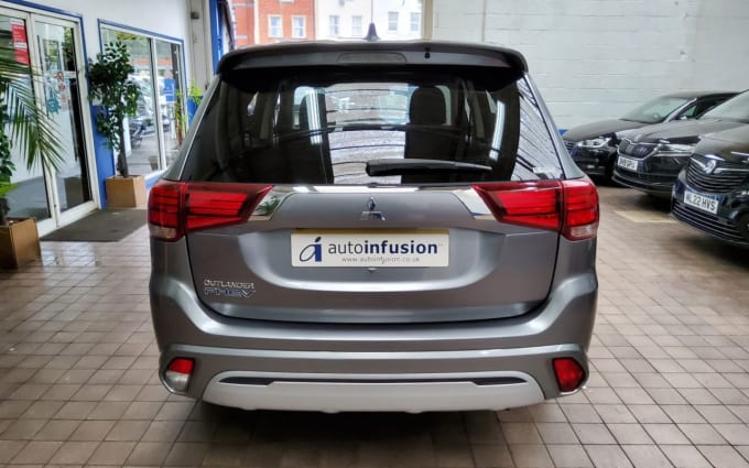 2025 Mitsubishi Outlander