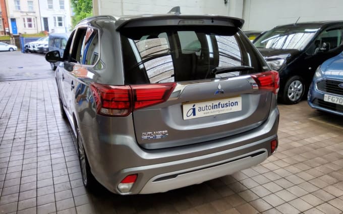 2025 Mitsubishi Outlander
