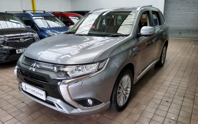 2025 Mitsubishi Outlander
