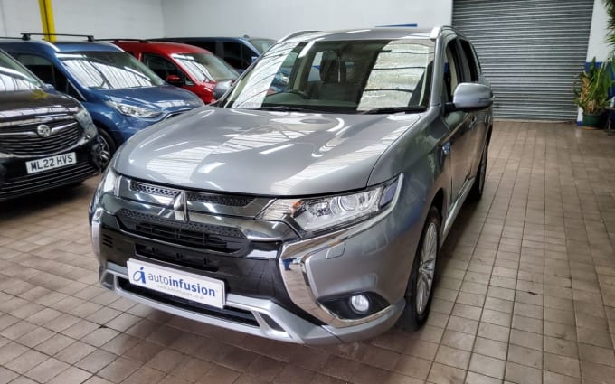 2025 Mitsubishi Outlander