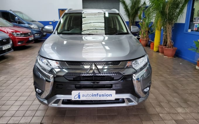 2025 Mitsubishi Outlander