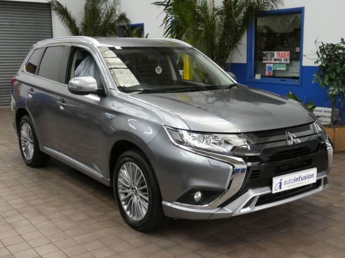 2025 Mitsubishi Outlander
