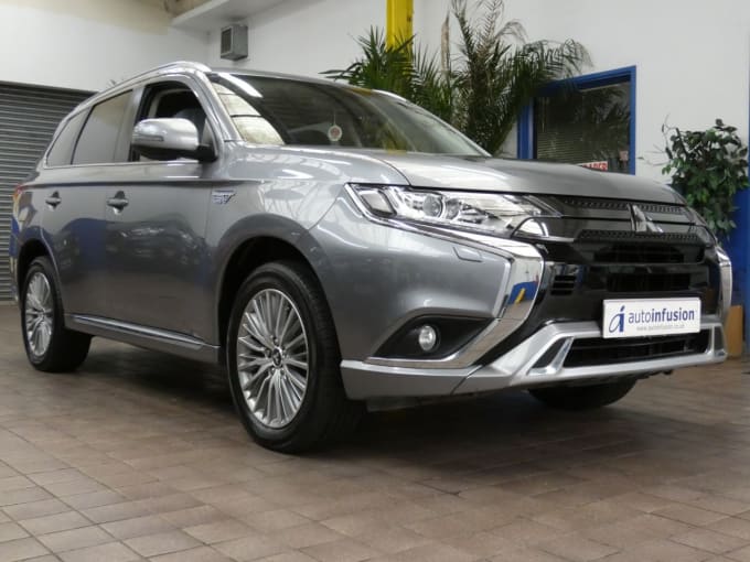 2025 Mitsubishi Outlander