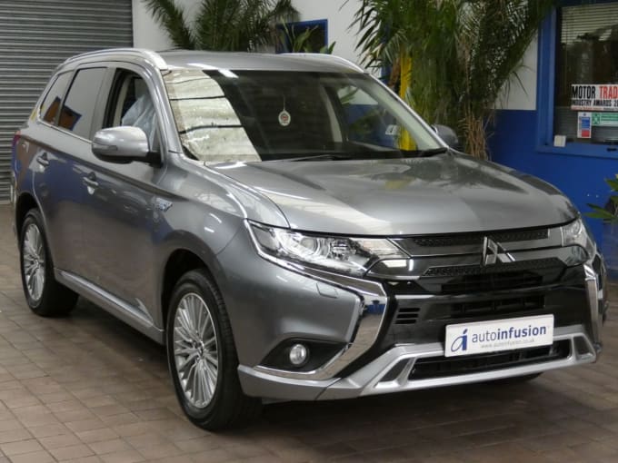2025 Mitsubishi Outlander