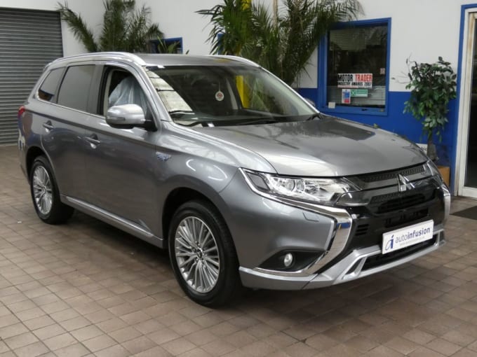 2025 Mitsubishi Outlander