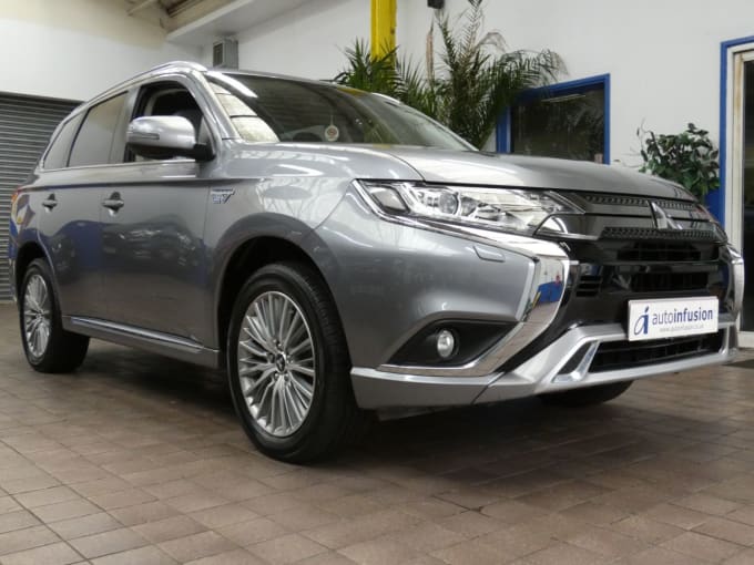2025 Mitsubishi Outlander