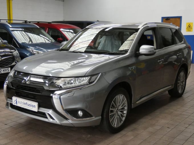2025 Mitsubishi Outlander