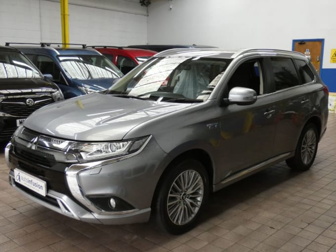 2025 Mitsubishi Outlander
