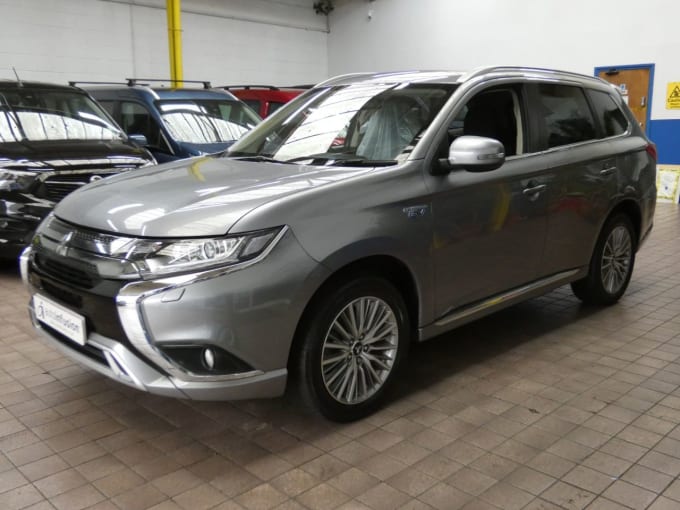 2025 Mitsubishi Outlander