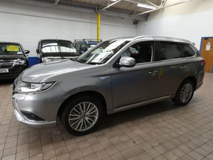 2025 Mitsubishi Outlander