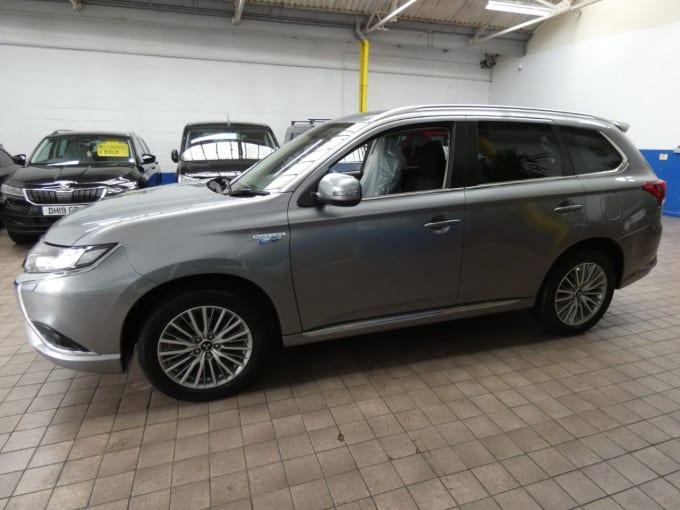 2025 Mitsubishi Outlander