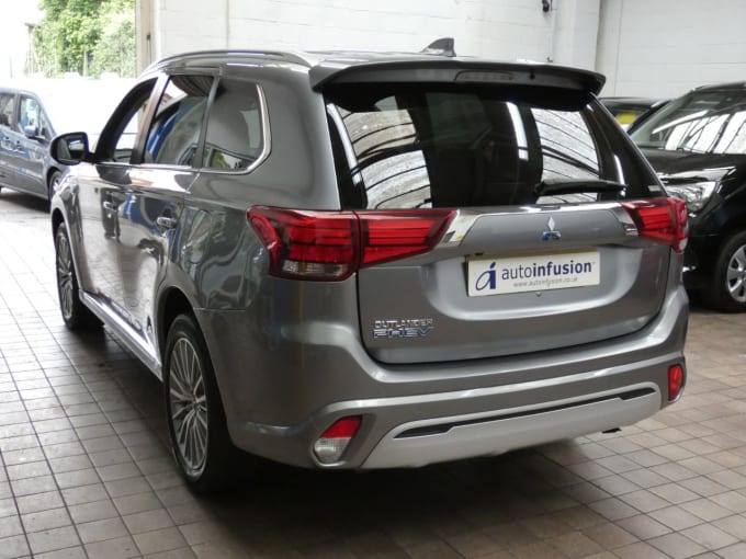 2025 Mitsubishi Outlander