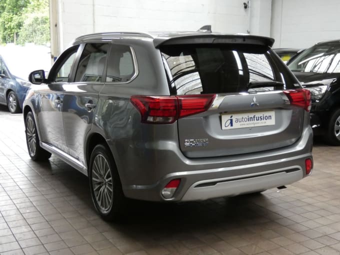 2025 Mitsubishi Outlander