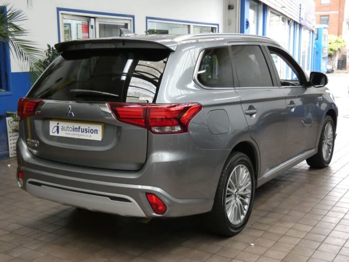 2025 Mitsubishi Outlander