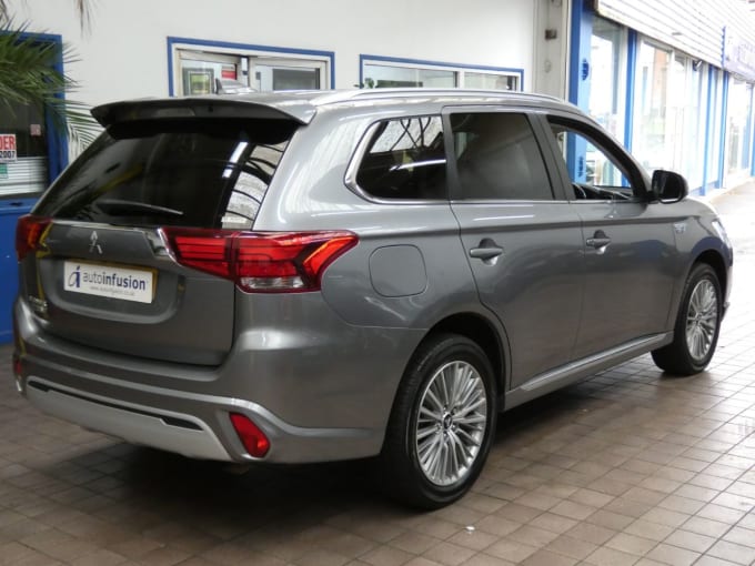 2025 Mitsubishi Outlander
