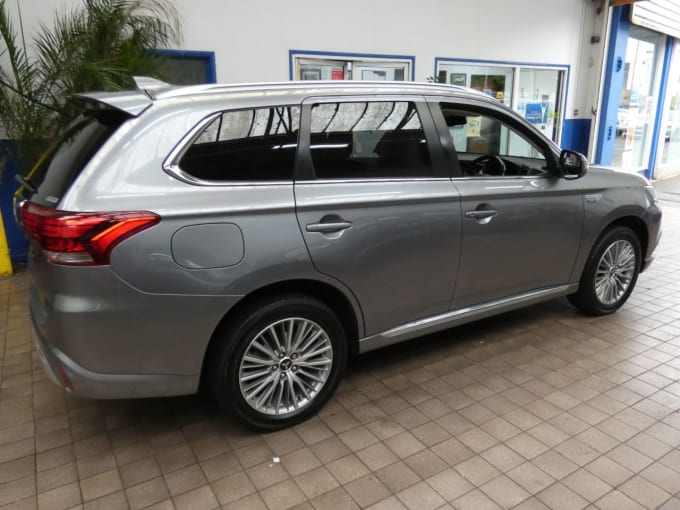 2025 Mitsubishi Outlander