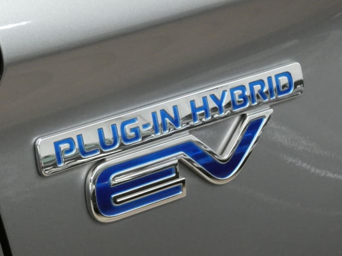 2025 Mitsubishi Outlander