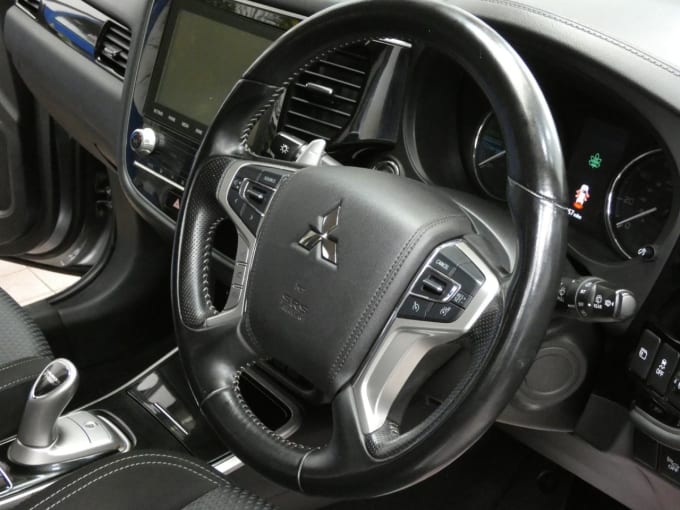 2025 Mitsubishi Outlander
