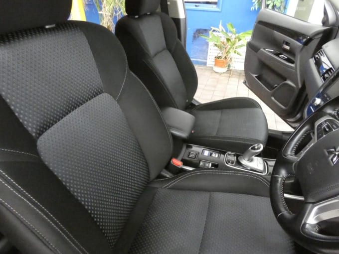 2025 Mitsubishi Outlander