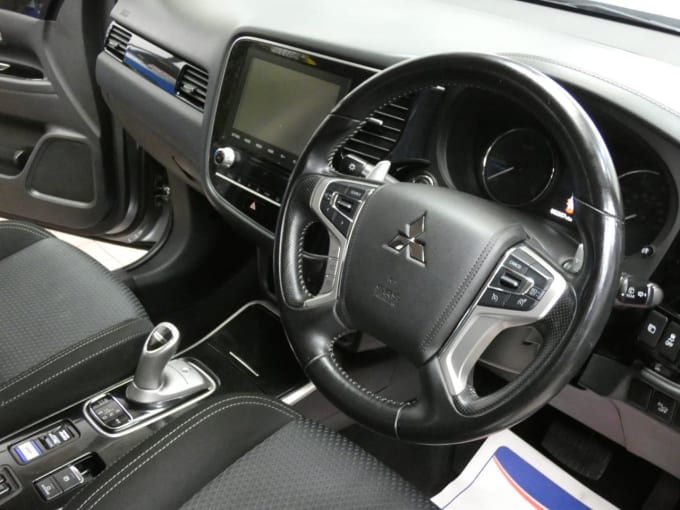 2025 Mitsubishi Outlander