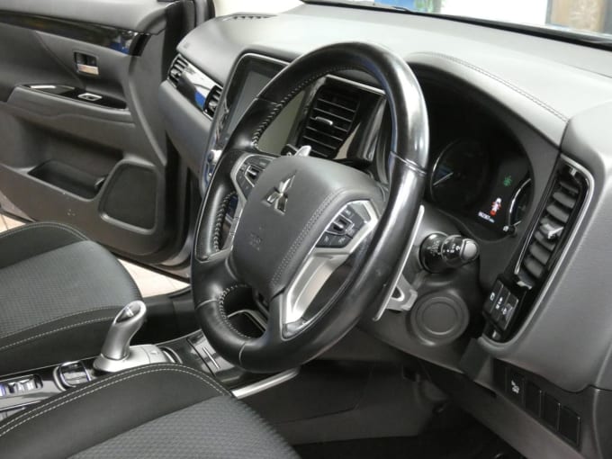2025 Mitsubishi Outlander
