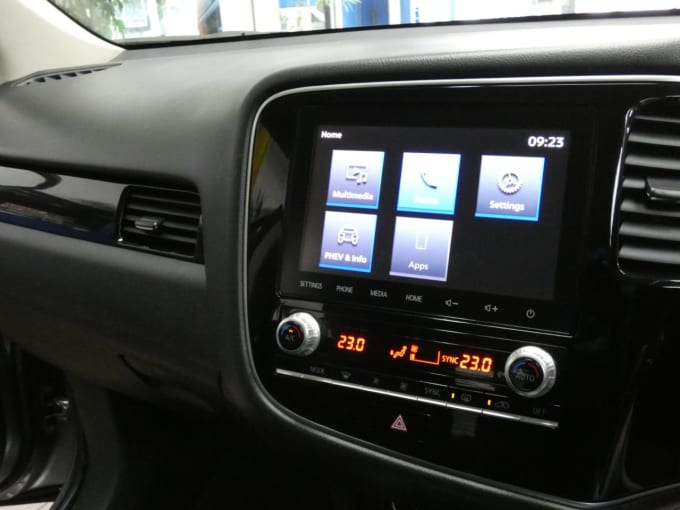 2025 Mitsubishi Outlander