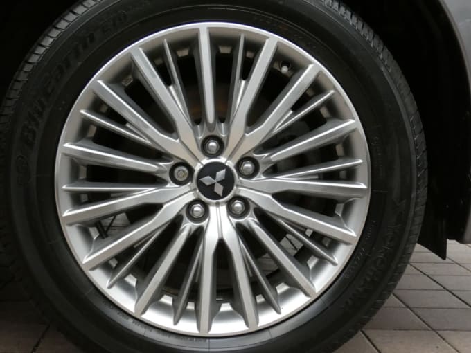 2025 Mitsubishi Outlander