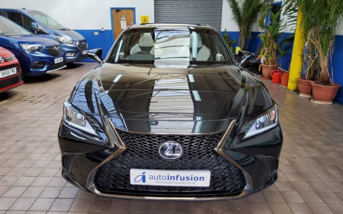 2025 Lexus Es