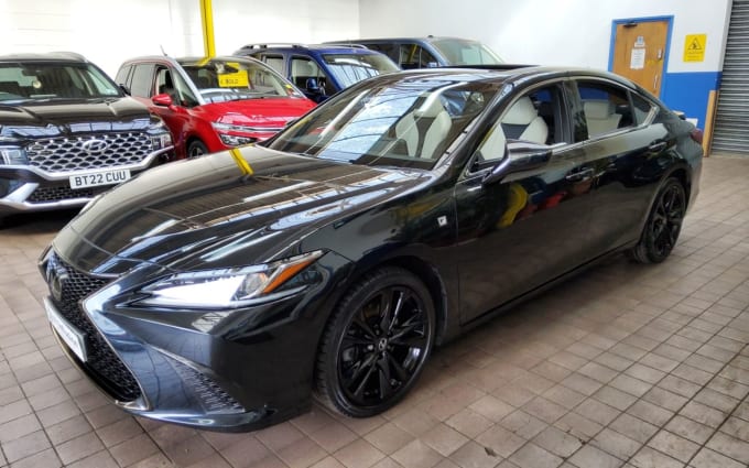 2025 Lexus Es