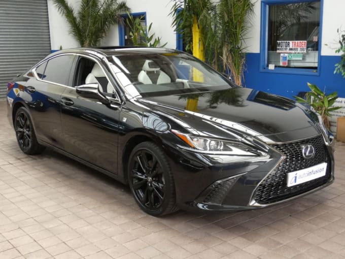 2025 Lexus Es
