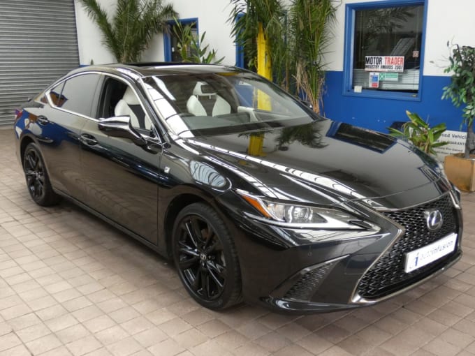 2025 Lexus Es