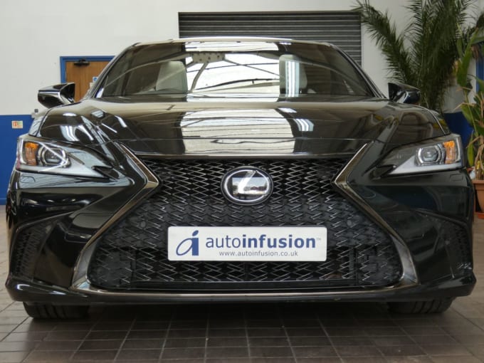 2025 Lexus Es