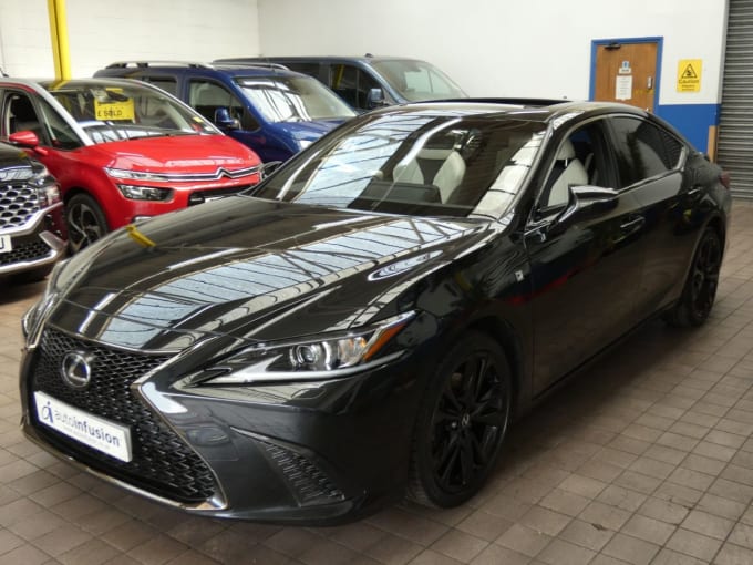 2025 Lexus Es