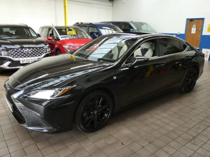 2025 Lexus Es
