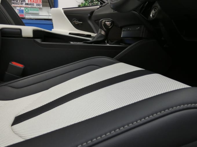 2025 Lexus Es