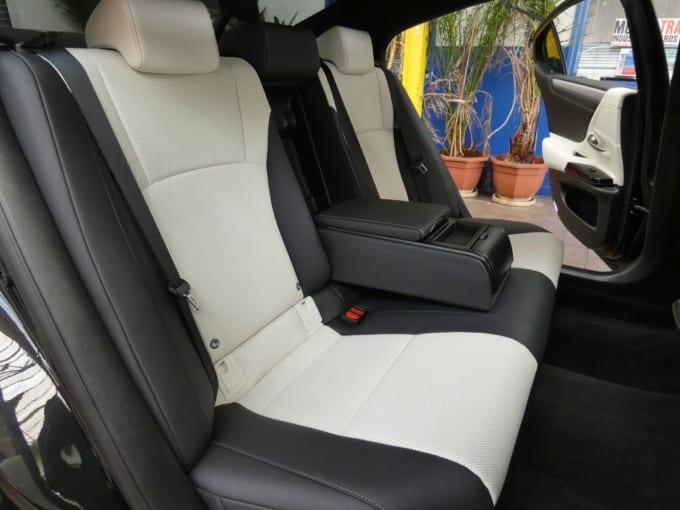 2025 Lexus Es
