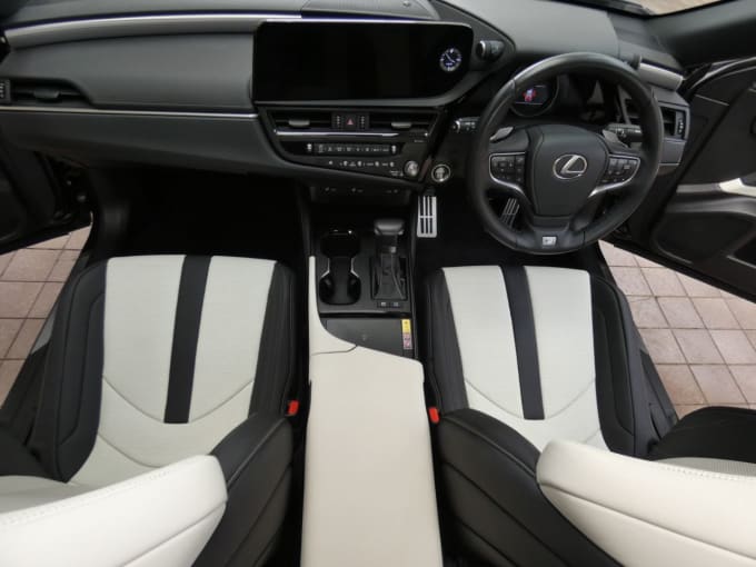 2025 Lexus Es