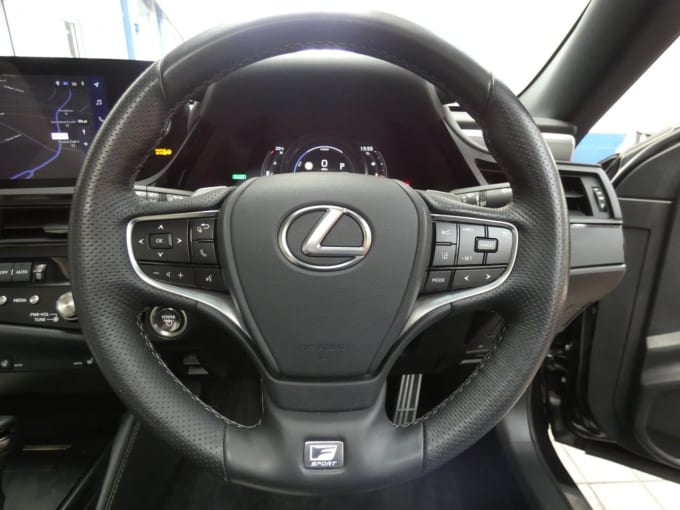 2025 Lexus Es
