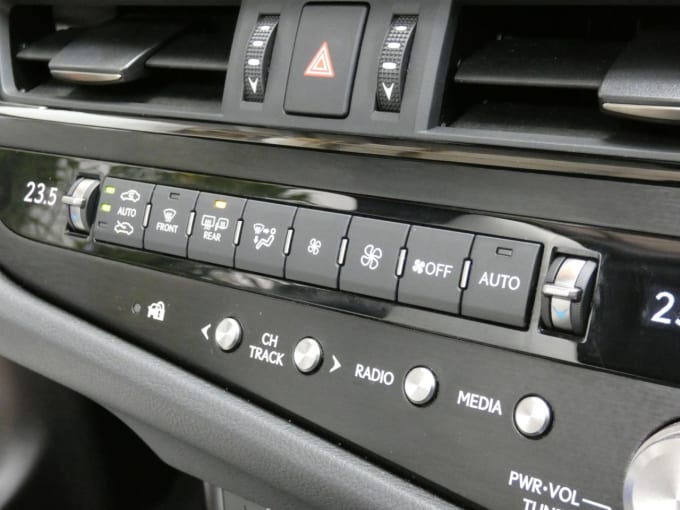 2025 Lexus Es
