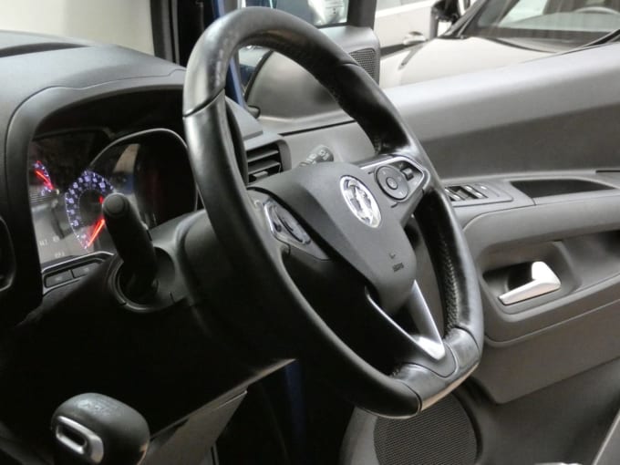 2025 Vauxhall Combo Life
