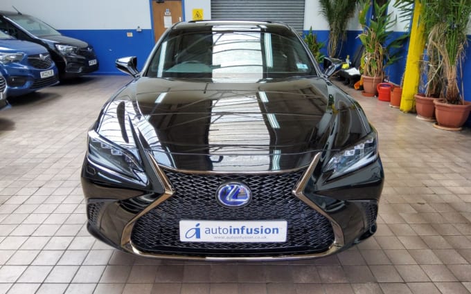 2025 Lexus Es
