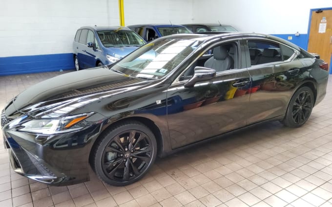 2025 Lexus Es