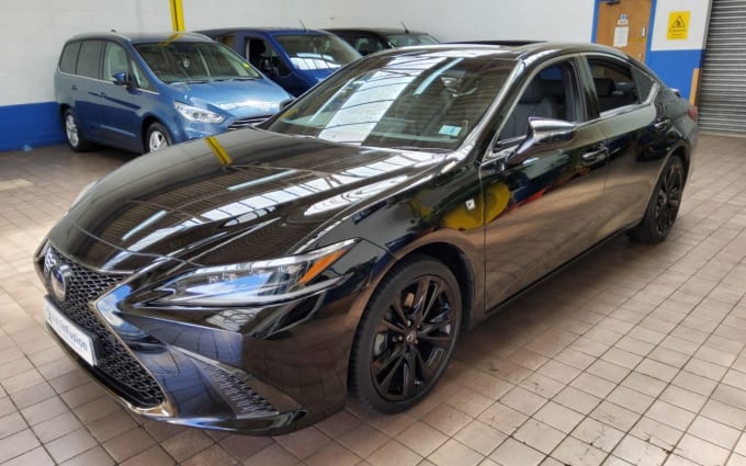 2025 Lexus Es
